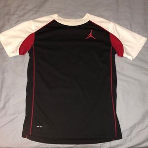 Jordan Dry Fit T-shirt , Also it is fitted